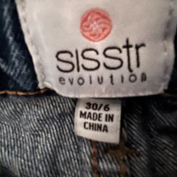 Sisstr evolution Distressed, button front, Raw Hem, denim shortie shorts - Picture 4 of 5